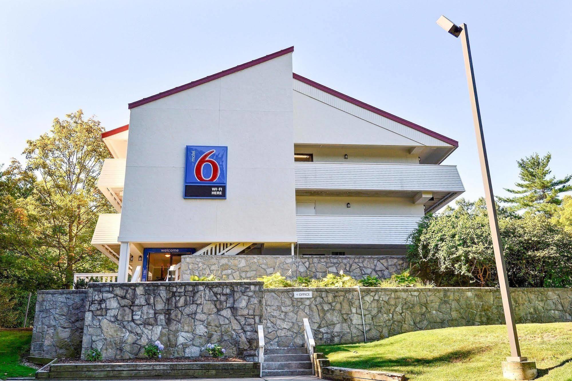 Motel 6-Nashua, NH - South Exterior foto