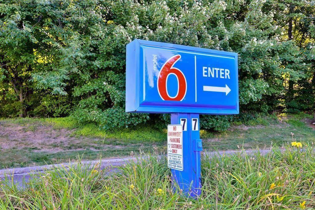 Motel 6-Nashua, NH - South Exterior foto