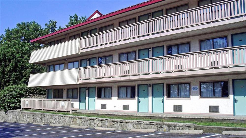 Motel 6-Nashua, NH - South Exterior foto